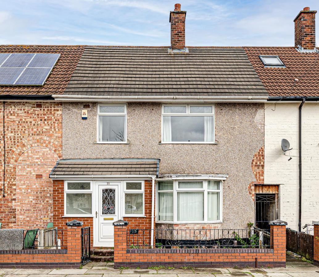 George Harrison'S Former 3Bed Home In Liverpool Speke Extérieur photo